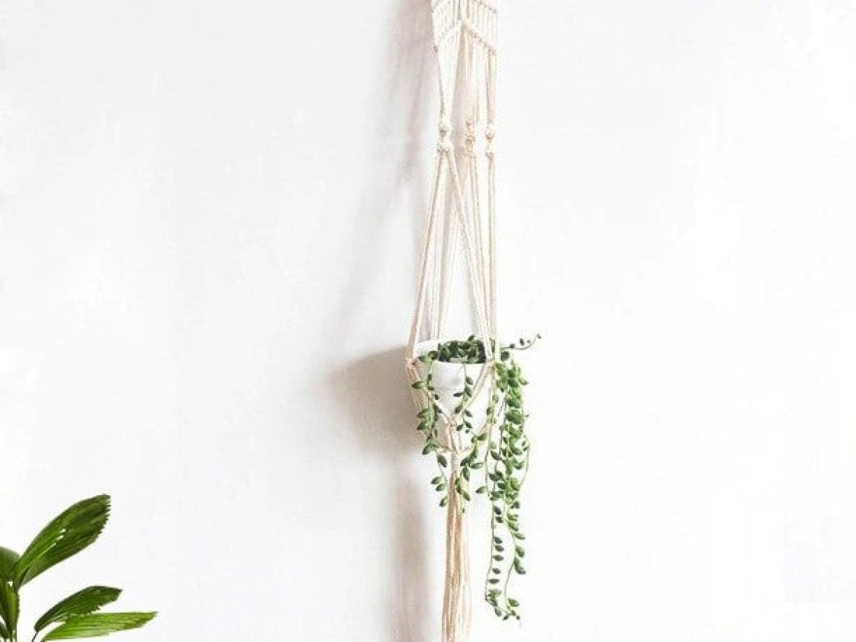 Makramee Blumenampel für die Wand